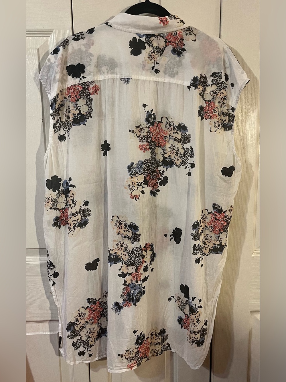 Two by Vince Camuto Women’s Bouquet Whimsy Tunic Semi Sheer Relaxed Fit Size XL - Picture 3 of 11